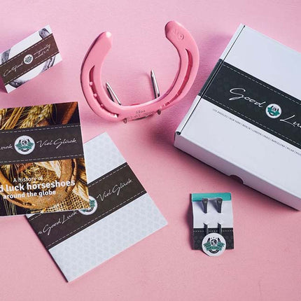 Hoefijzer geluk - baby roze - Luckytouch.nl